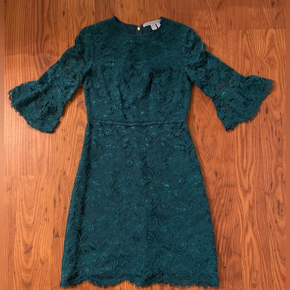 Draper James Dresses & Skirts - Draper James Teal Lace Bell Sleeves Fit & Flare Dress